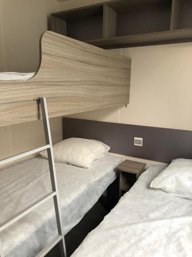 Céline Mobil home Port-la-Nouvelle Esterno foto